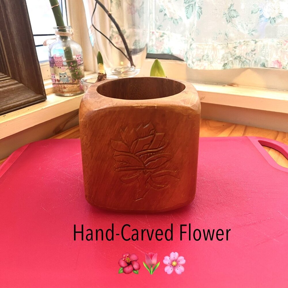 Vintage Hand-Carved Philippine Monkey Pod Wood Cube Container